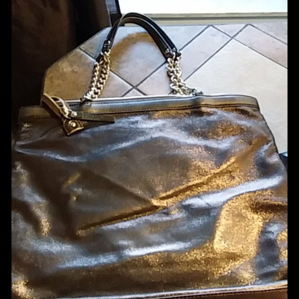 Kate Spade Tote - Picture 7 of 16